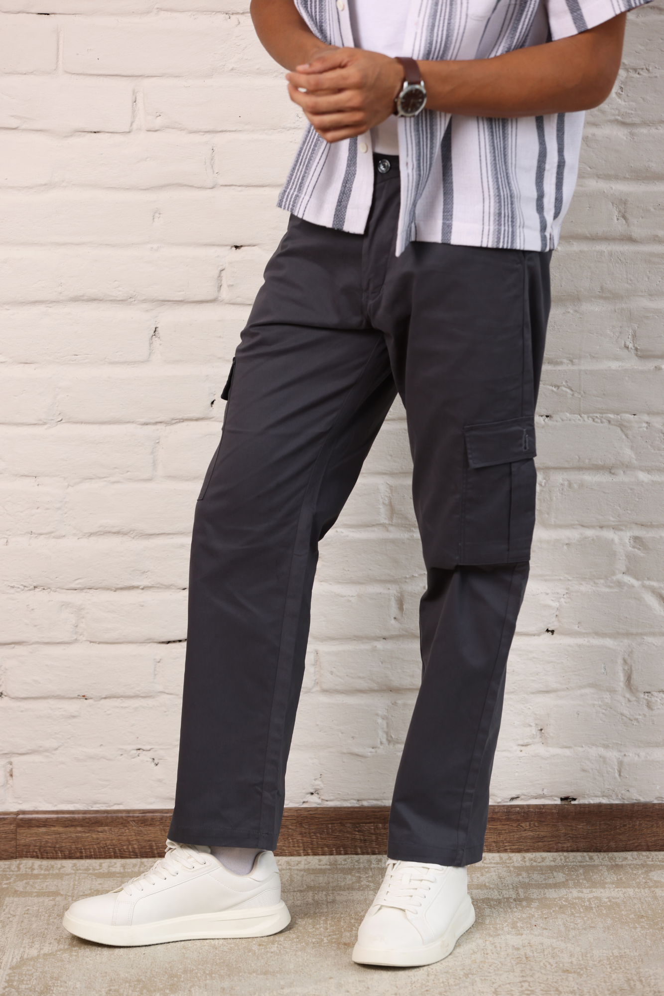 Classic Regular Fit Cargo Side Pocket Dark Grey
