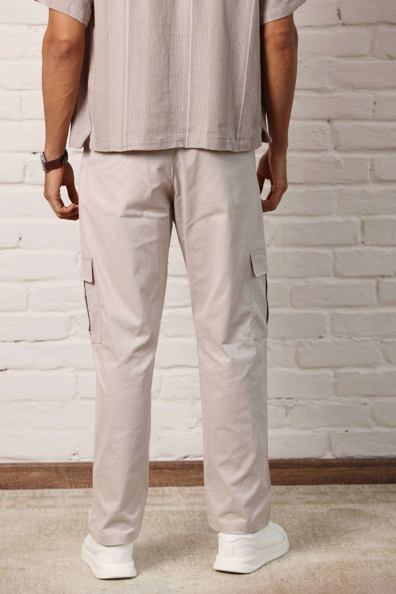 Classic Regular Fit Cargo Side Pocket Cream